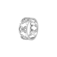 Bague ajourée motif fleur en acier
