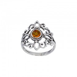 Bague ajourée ornée d'un ambre cognac central en argent 925/1000 vieilli