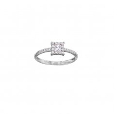 Bague carré en Or 750/1000 et oxydes de zirconium