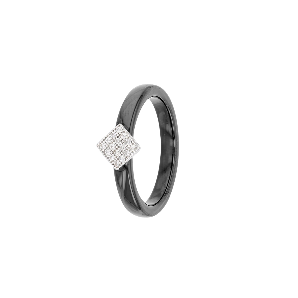 Bague en céramique noire avec un losange d'oxydes de zirconium et en argent rhodié 925/1000