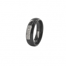 Bague en céramique noire avec un pavé d'oxydes de zirconium et argent rhodié 925/1000