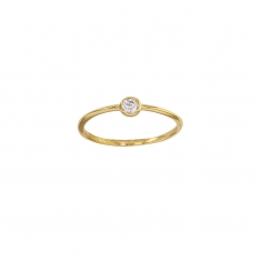 Bague fine solitaire serti clos, oxyde 3mm, plaqué or