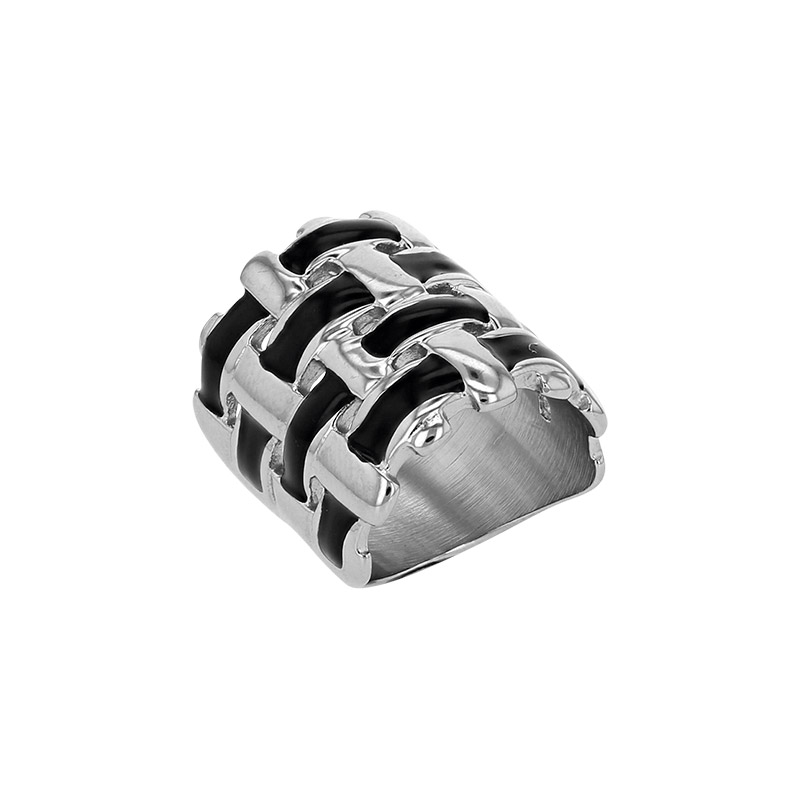 Bague large entrelacée en émail noir et acier doré