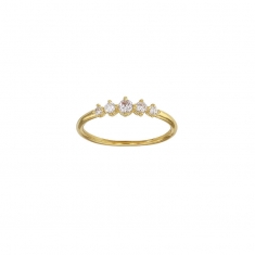 Bague plaqué or ornée de 5 oxydes en serti griffes