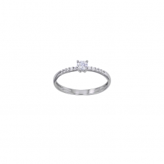 Bague solitaire 3mm épaulés d'oxydes de zirconium Or blanc 750/1000