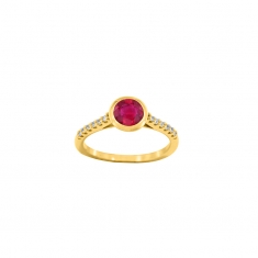 Bague solitaire Topaze rouge serti clos et oxydes de zirconium Or 750/1000