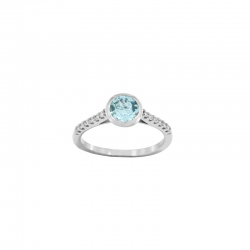Bague solitaire Topaze white serti clos et oxydes de zirconium Or blanc 750/1000