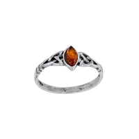 Bague torsadée petit ambre cognac forme amande et argent 925/1000 vieilli
