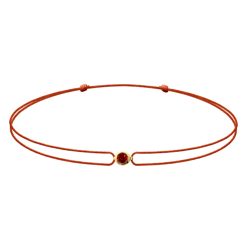 Bracelet réglable grenat serti clos, cordon nylon réglable couleur sienne, Or 375/1000