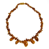 Collier en ambre avec 5 grandes pierres à fermoir à vis