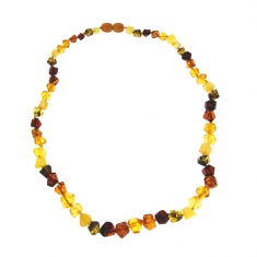 Collier en ambre de formes diverses, fermoir ambrine à vis