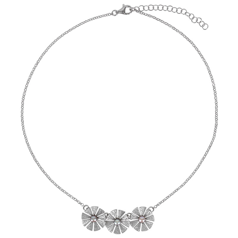 Collier 3 fleurs aspect ciselé, perle de culture d'eau douce, argent 925/1000 rhodié