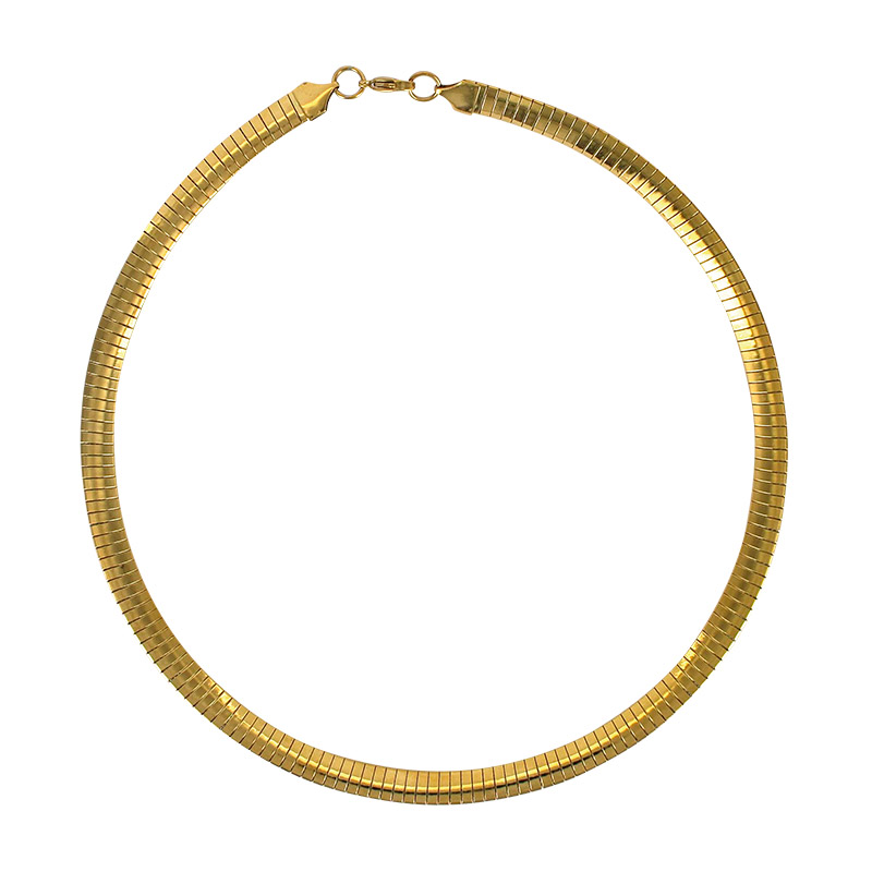 Collier maille oméga l 8mm fermoir menotte, en acier doré