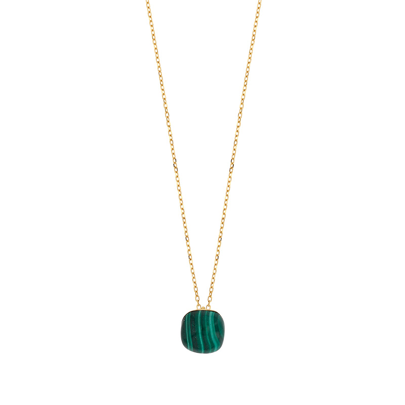 Collier orné d'une Malachite bombée, chaîne fine Or 750/1000