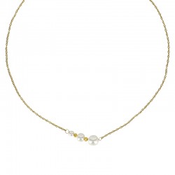 Collier orné de 3 perles de coquillage en acier doré