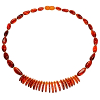 Collier pierres arrondies et allongées Ambre cognac, fermoir à vis