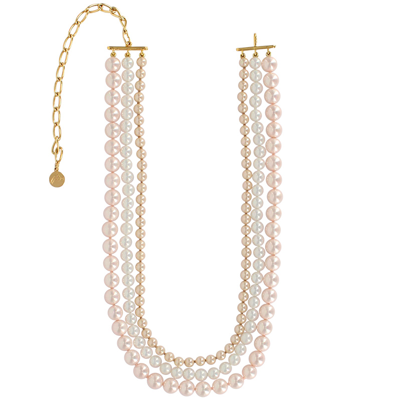 Collier 3 rangs ornés de perles de Majorque nacré, rose et champagne en laiton doré