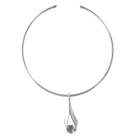 Collier rigide avec pendant forme goutte en acier