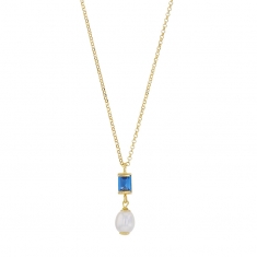 Collier perle synthétique blanche et cristal bleu saphir taille rectangle, argent 925/1000 doré
