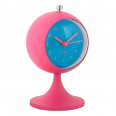 Réveil funky rétro rond en métal rose, avec un cadran bleu