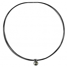 Collier perle de Tahiti ronde de culture, câble acier noir avec fermoir baïonnette