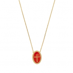 Collier en plaqué or avec pendant ovale perlé croix émail couleur corail