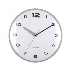 Horloge murale bleue avec grande aiguille assortie