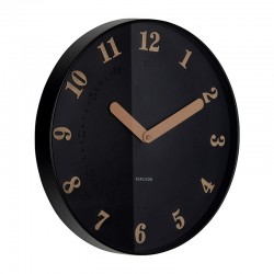 Horloge murale bordeaux avec chiffres et aiguilles couleur bois