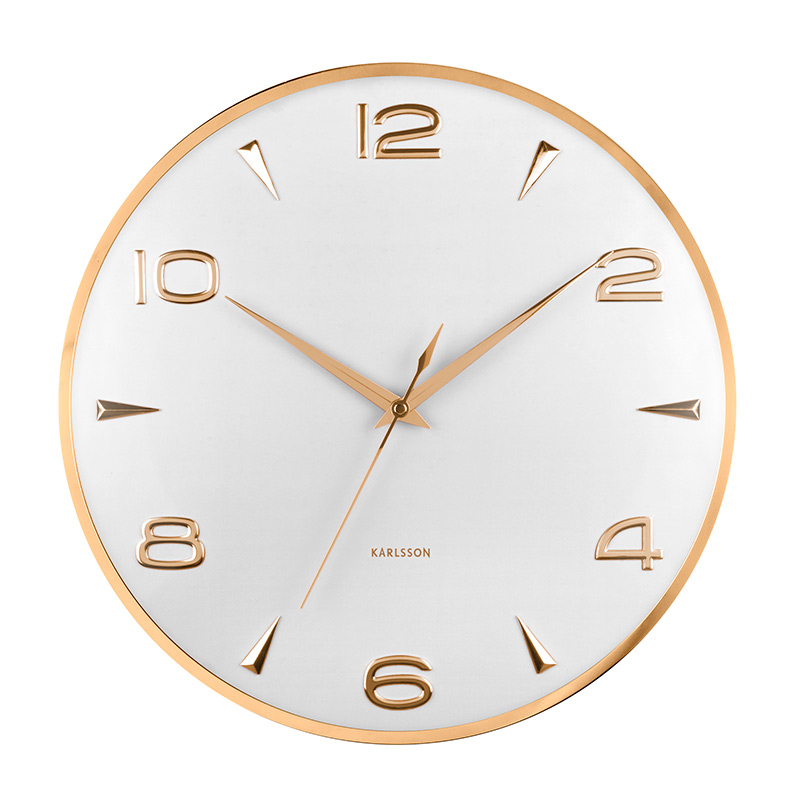Horloge rétro en métal noir, index et contour dorés