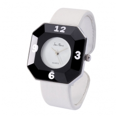 Montre vintage dame Jean Patrick boîtier noir octogonal et bracelet synthétique blanc