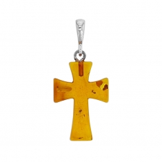 Pendentif en forme de croix en ambre surmonté d'un anneau argent 925/1000