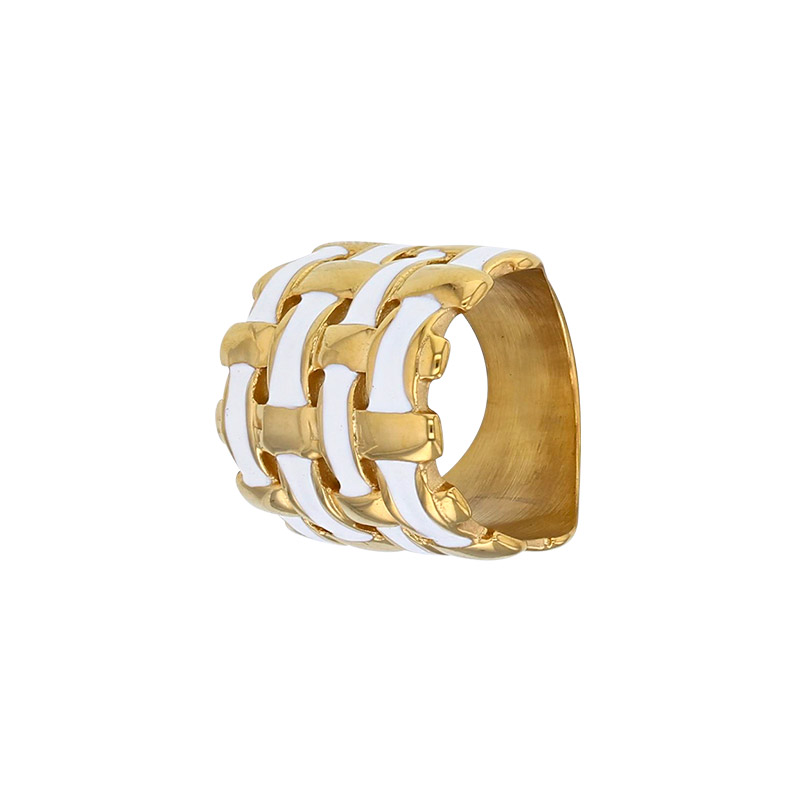 Bague large entrelacée en émail noir et acier doré