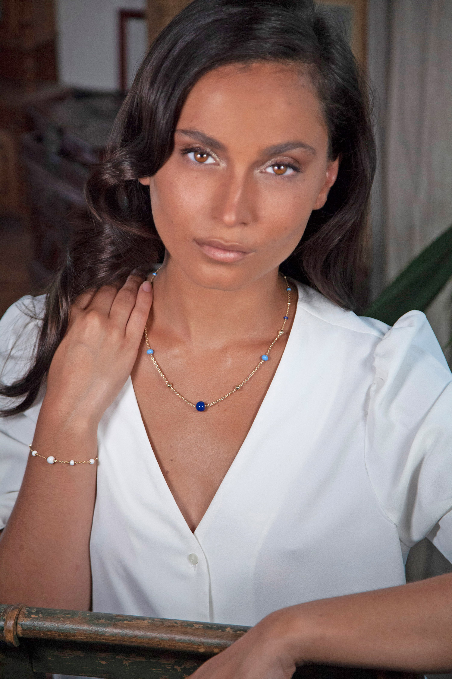 Collier boules blanches en émail et argent 925/1000 doré