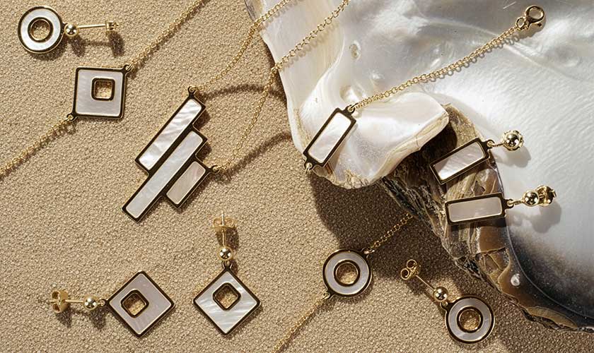 Collier orné de 3 rectangles en nacre, argent 925/1000 doré