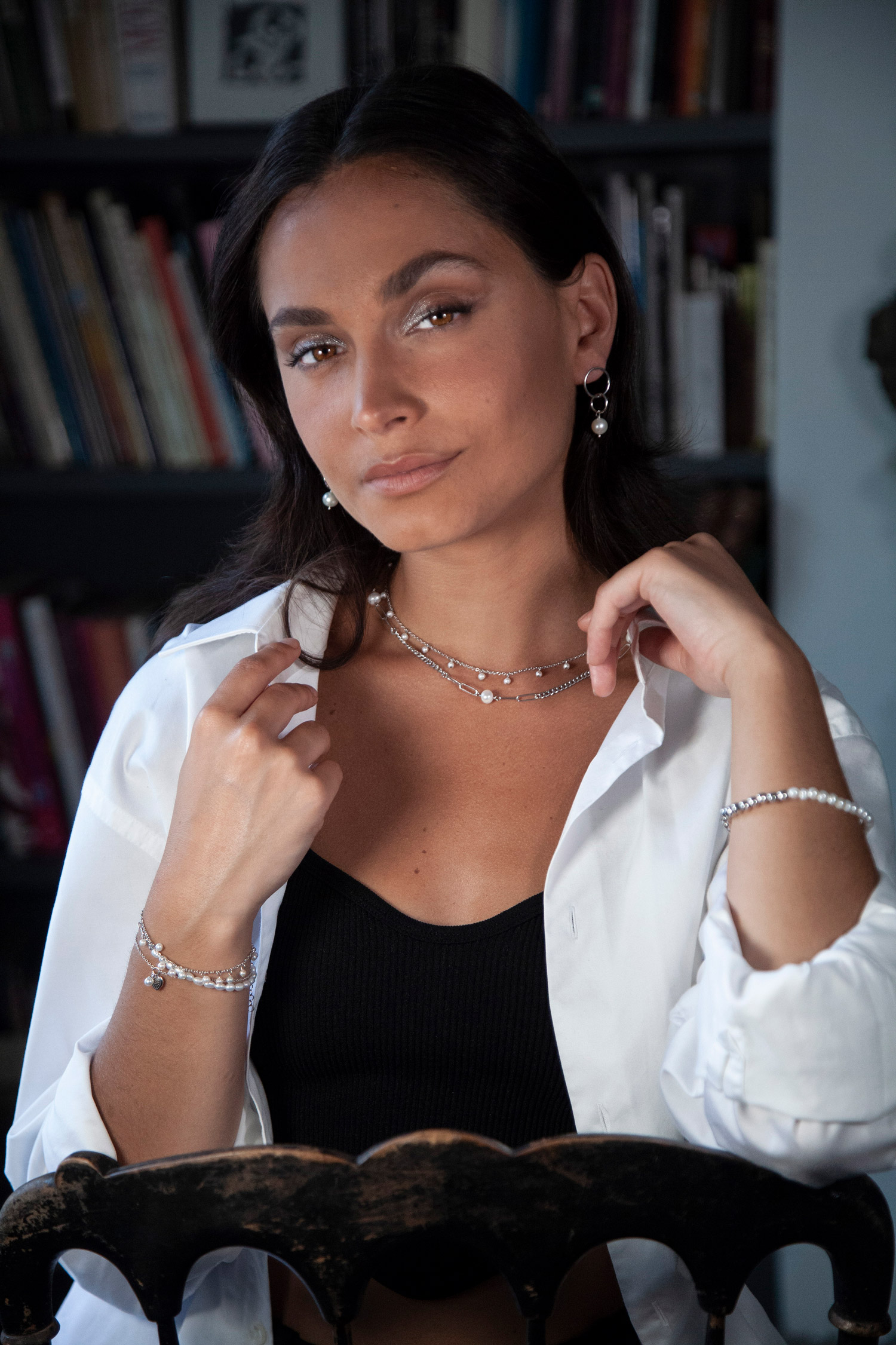 Collier 4 perles d'eau douce, maille gourmette et rectangle allongé, argent 925/1000 platiné