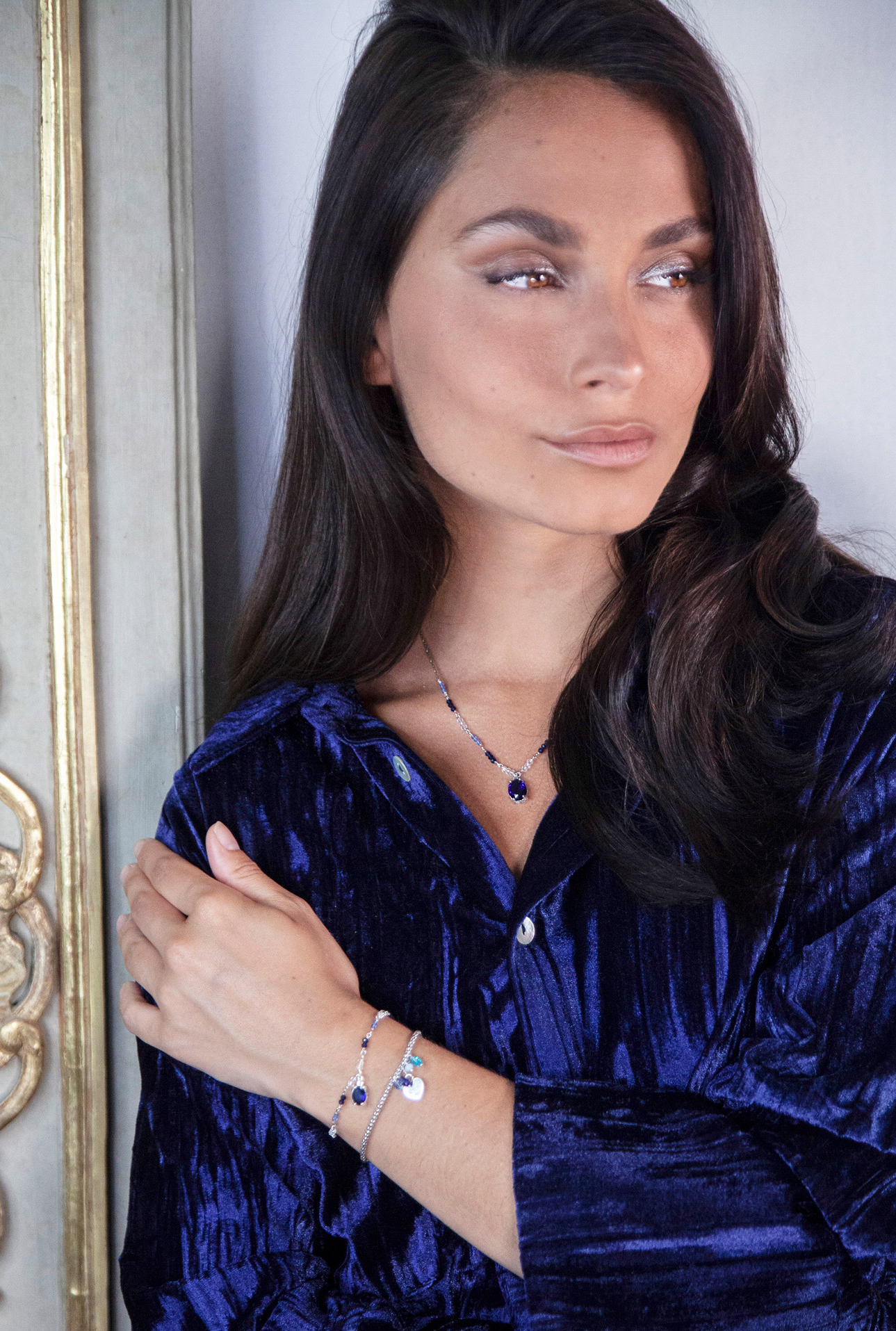 Bracelet perles de verre bleu nuit en pampille bleu clair et blanche, argent 925/1000 platiné