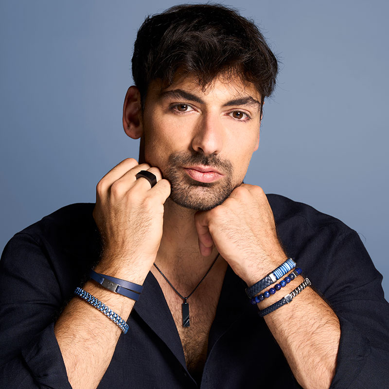 Bracelet double tour plaque ancre marine acier vieilli, cuir de bovin bleu marine
