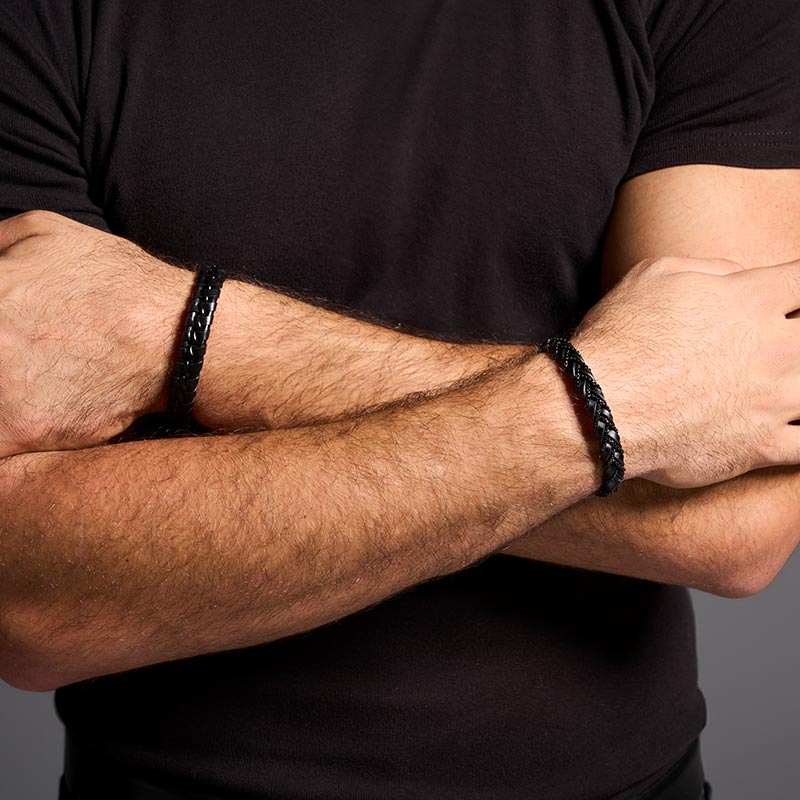 Bracelet en acier entrelacé avec cuir de bovin
