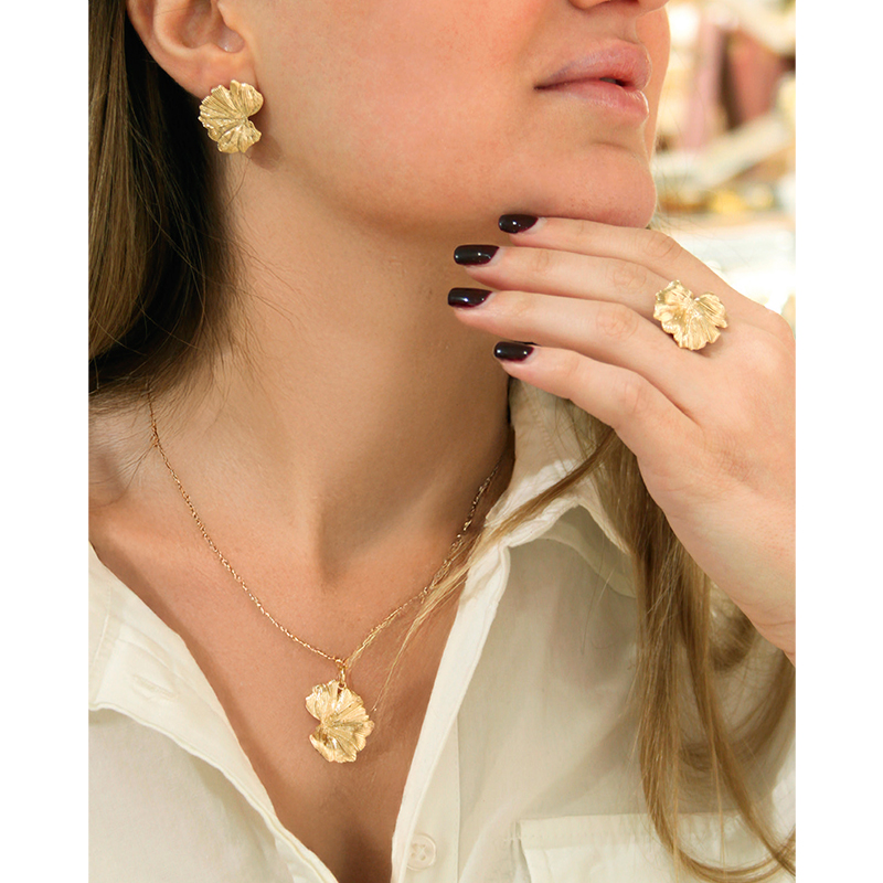 Bague feuille de ginkgo strié, plaqué or