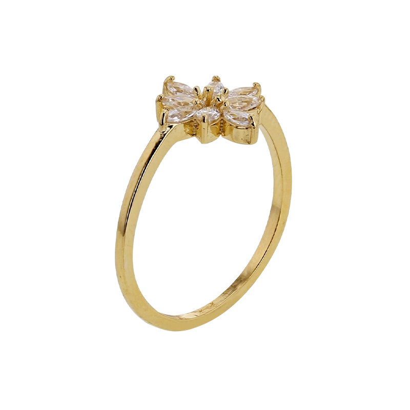 Bague fleur ornée d'oxydes en plaqué or