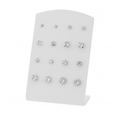 Présentoir avec 8 paires de boucles d'oreilles assorties oxydes, Or blanc 375/1000